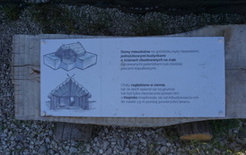 Śladami historii i opowieści &ndash; wyjazd Klubowicz&oacute;w DKK do Stradowa i Kazimierzy Wielkiej 32