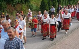 Wianki nad Wisłą w Opatowcu &ndash; tradycja, integracja i edukacja międzypokoleniowa 82