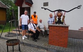 Wianki nad Wisłą w Opatowcu &ndash; tradycja, integracja i edukacja międzypokoleniowa 142