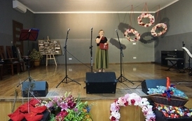 Wianki nad Wisłą w Opatowcu &ndash; tradycja, integracja i edukacja międzypokoleniowa 196
