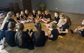 Podsumowanie sezonu artystycznego Skakanka.Dance w Instytucji Kultury w Opatowcu 1