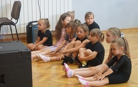 Podsumowanie sezonu artystycznego Skakanka.Dance w Instytucji Kultury w Opatowcu 12