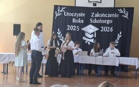 Uroczyste zakończenie roku szkolnego 2025/2026 w Zespole Szkolno&ndash;Przedszkolnym w Opatowcu 49
