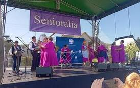 Seniorzy z Gminy Opatowiec na Senioraliach w Chęcinach 5