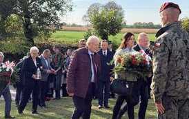 Uroczystości upamiętniające 82. rocznicę zestrzelenia alianckiego samolotu Liberator EW250 L 37