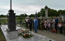 W hołdzie pomordowanym mieszkańcom Opatowca w 79. rocznicę pacyfikacji miejscowości 22