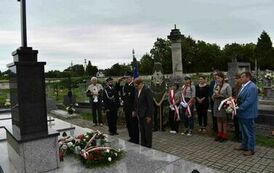 W hołdzie pomordowanym mieszkańcom Opatowca w 79. rocznicę pacyfikacji miejscowości 21