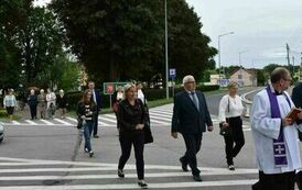 W hołdzie pomordowanym mieszkańcom Opatowca w 79. rocznicę pacyfikacji miejscowości 16