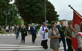 W hołdzie pomordowanym mieszkańcom Opatowca w 79. rocznicę pacyfikacji miejscowości 15