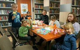 Zapraszamy do Biblioteki - świata sł&oacute;w, gdzie każdy znajdzie coś wyjątkowego 06