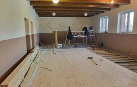 Trwają prace związane z modernizacją świetlicy w miejscowości Rog&oacute;w 09