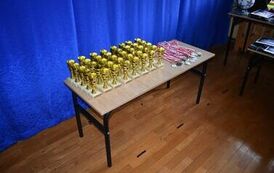 Przekazanie sprzętu treningowego w ramach &bdquo;Sportowej jesieni w Gminie Opatowiec&rdquo; 07