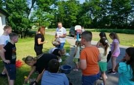 Promocja biblioteki i czytelnictwa podczas Pikniku z okazji Dnia Dziecka w Urzutach 28