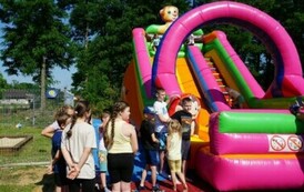 Promocja biblioteki i czytelnictwa podczas Pikniku z okazji Dnia Dziecka w Urzutach 04