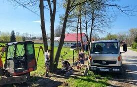 Nowe ogrodzenie przy budynku strażnicy OSP w Kocinie 05