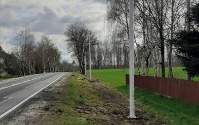 Zdjęcie do Przy drodze krajowej nr 79 powstaje oświetlenie uliczne